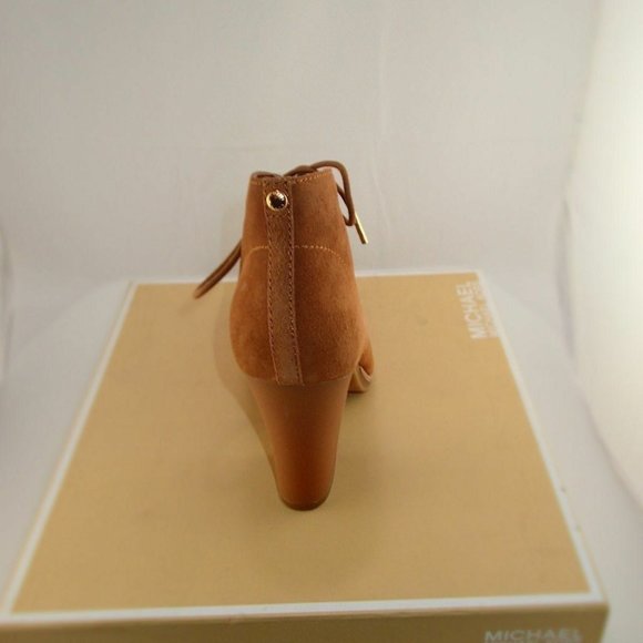 NIB MICHAEL Kors MK Suede Leather Bootie sz. 10 - Picture 3 of 8